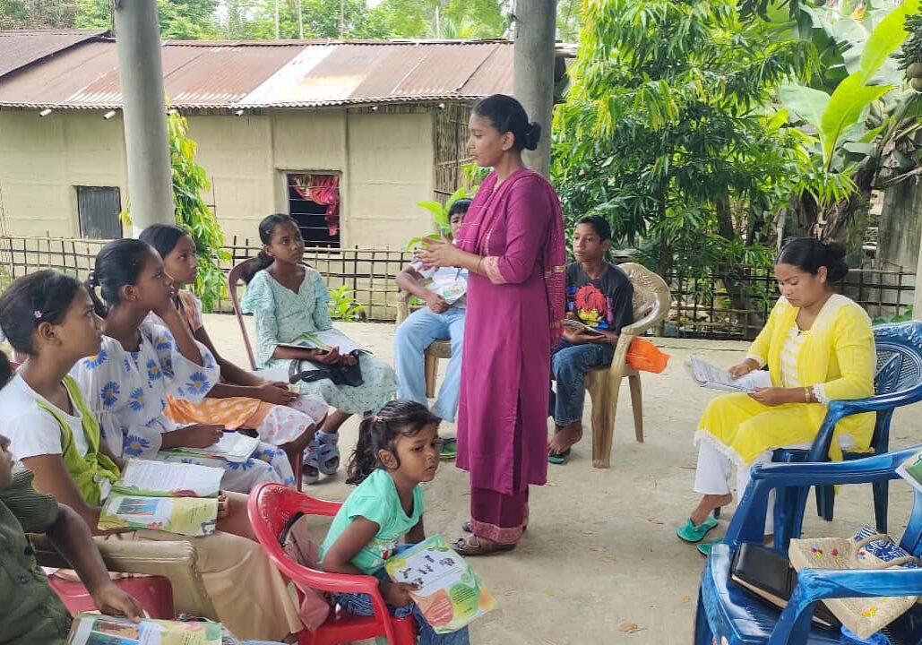 India_2025_Leader with Students